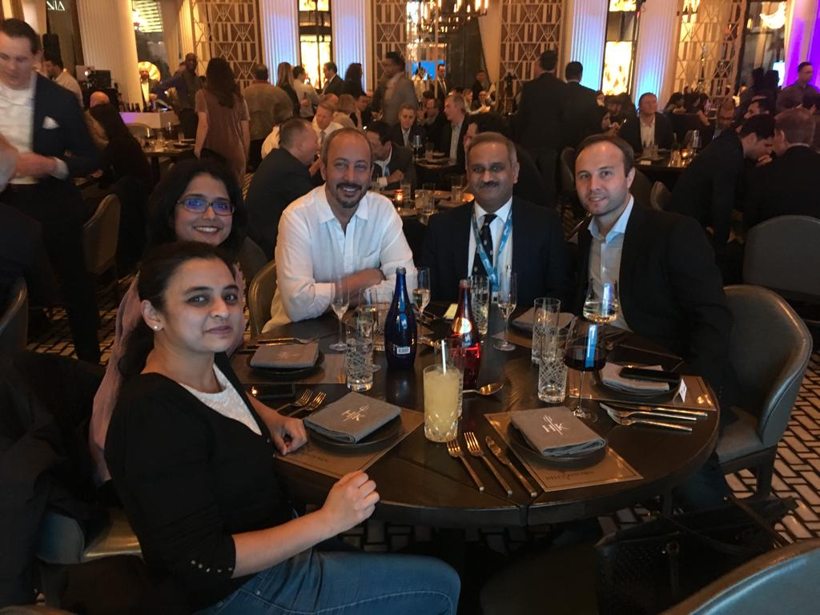 Com colegas do fellowship no Reino Unido